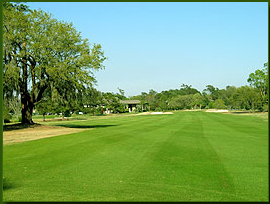 Snee Farm Country Club: Golf, Tennis, Swimming